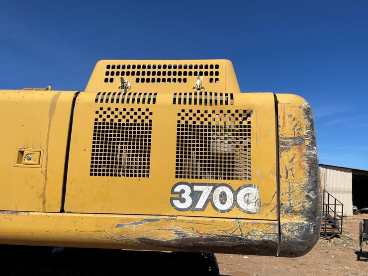 deere-370c-image-10