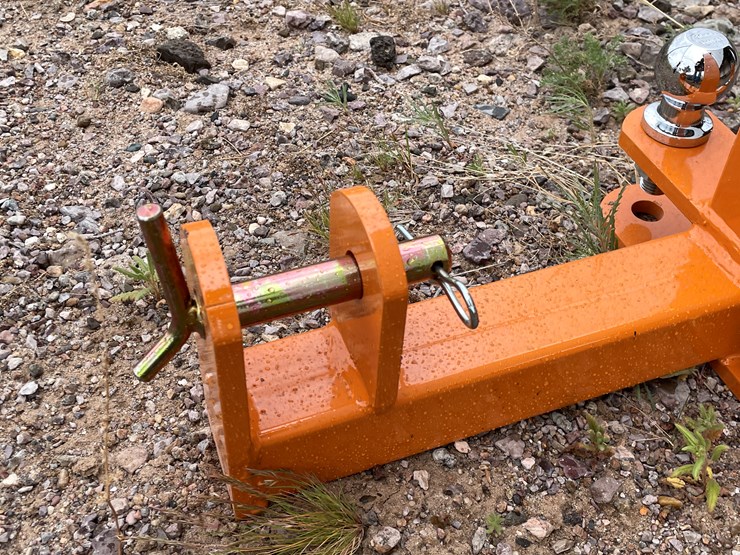 2026-caterpillar-10-image-3