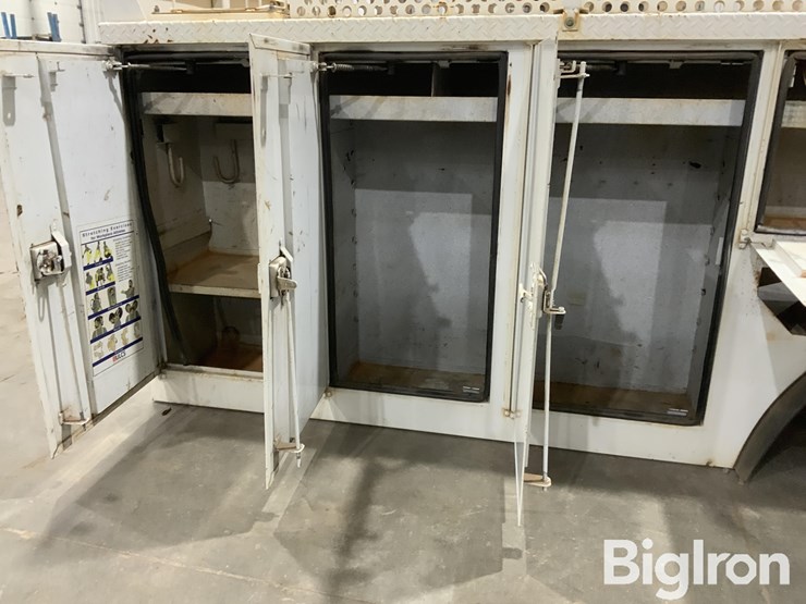 massey-ferguson-730-image-19