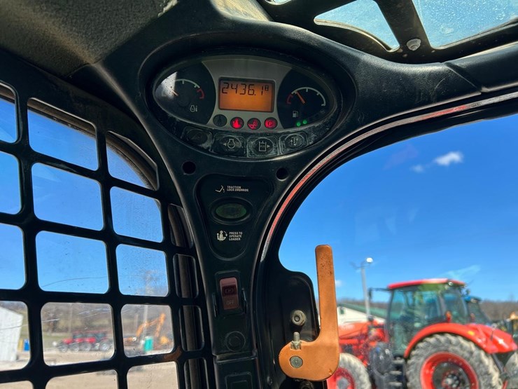 2019-bobcat-s850-image-24