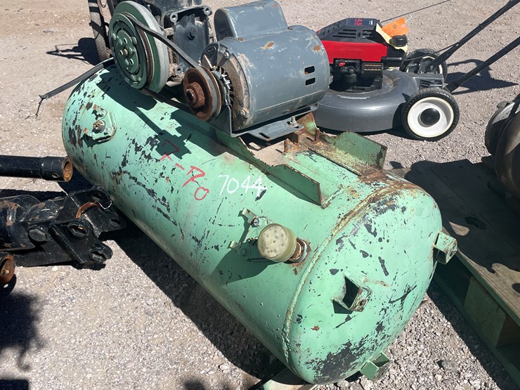 #4352-•-air-compressor-image-6