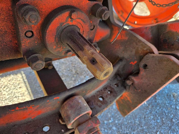 case-730-comfort-king-tractor-image-26