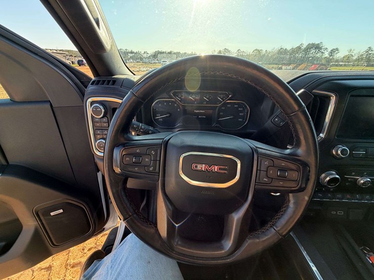 2021-gmc-sierra-1500-image-15