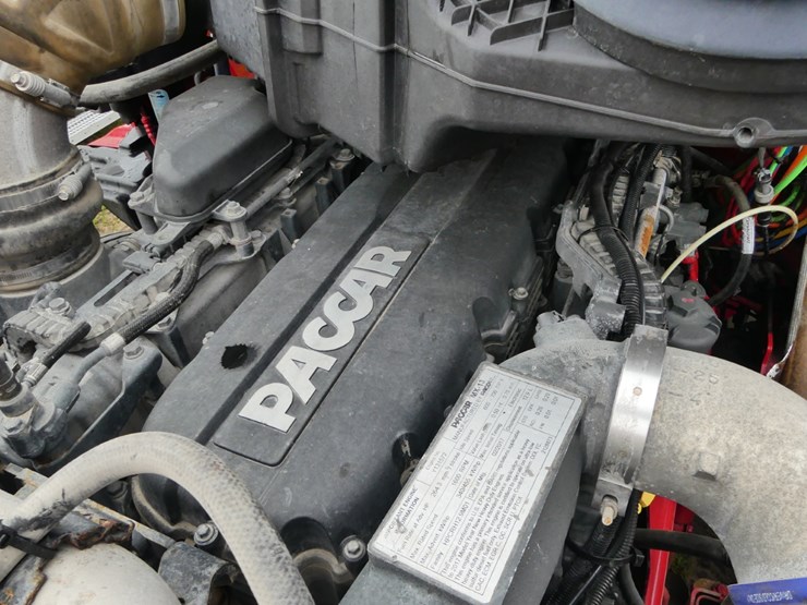 2018-kenworth-t680-image-18