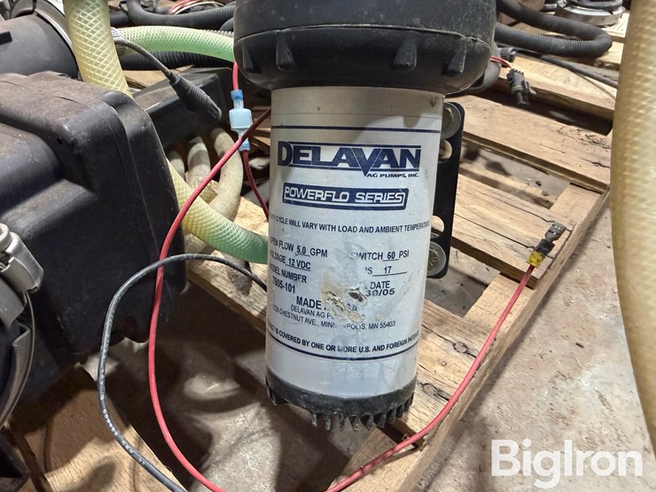 john-deere-225-image-16