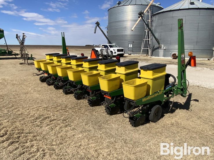 john-deere-1700-image-5