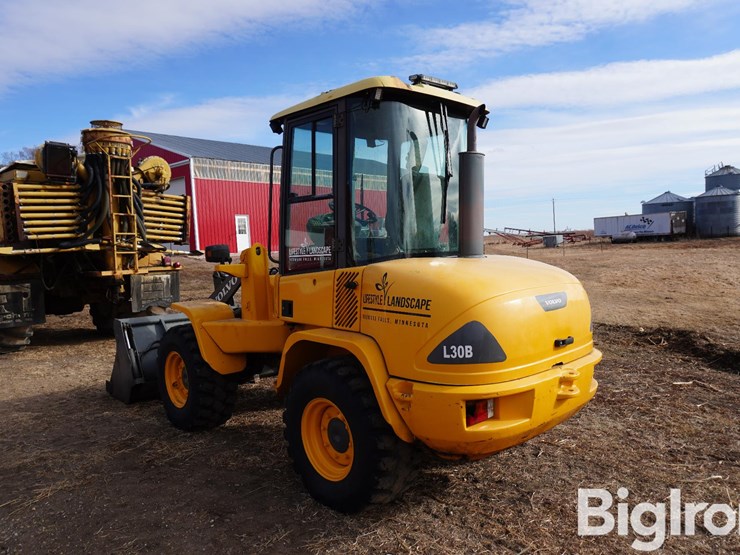 2005-volvo-l30b-image-7