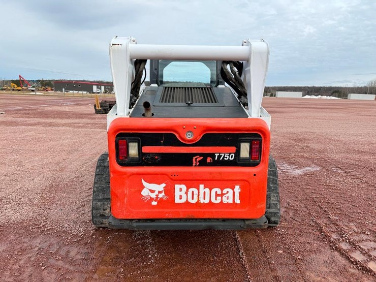 bobcat-t750-image-5