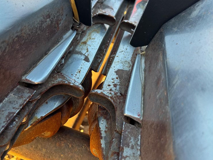 case-ih-1064-image-19