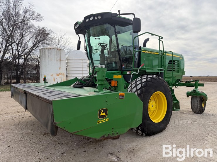 2021-john-deere-w260-image-1