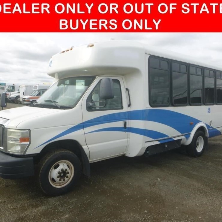2014 FORD E450