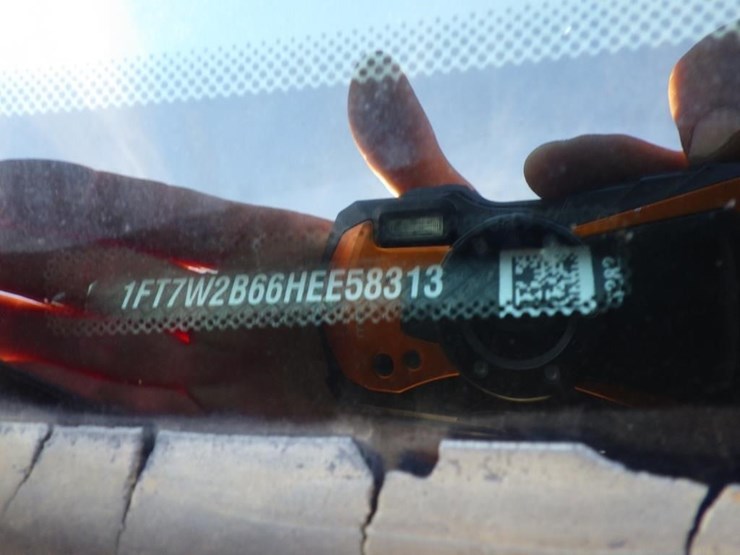 2017-ford-f250-image-15