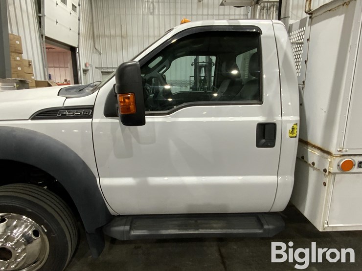 2015-ford-f550-xl-image-15