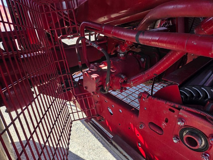 case-ih-1644-image-49