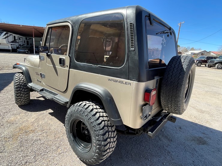 1993-jeep-wrangler-image-59