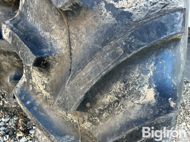 bkt-16.9-24-irrigation-pivot-tires-and-rims-image-9