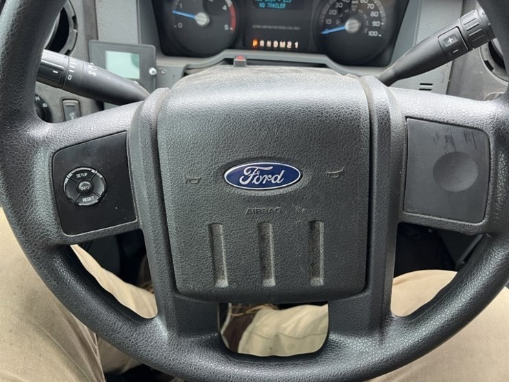 2012-ford-f550-image-33