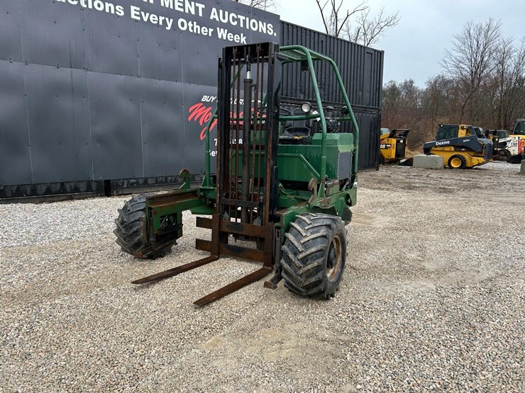 moffett-off-road-forklift-image-8