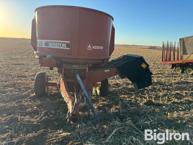 hesston-bp25-image-2