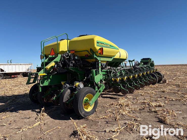 john-deere-1770nt-image-5