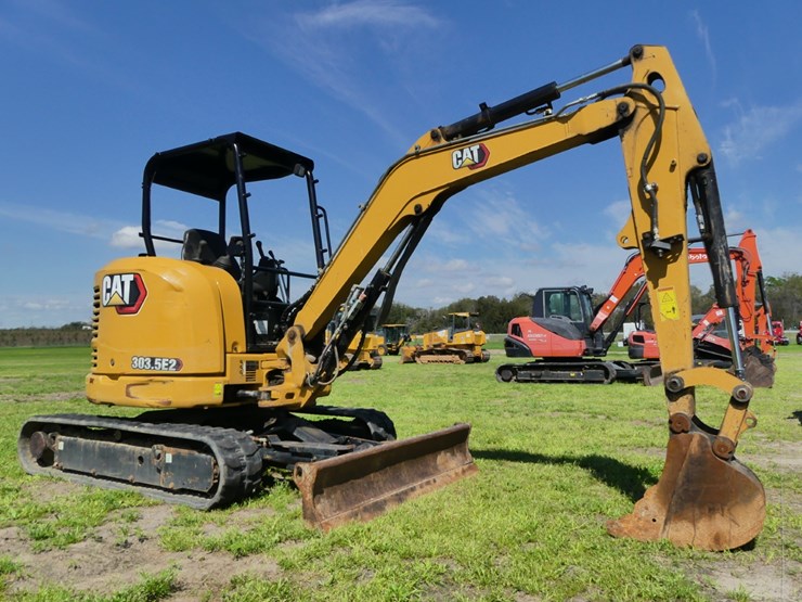 2021-caterpillar-303-image-1