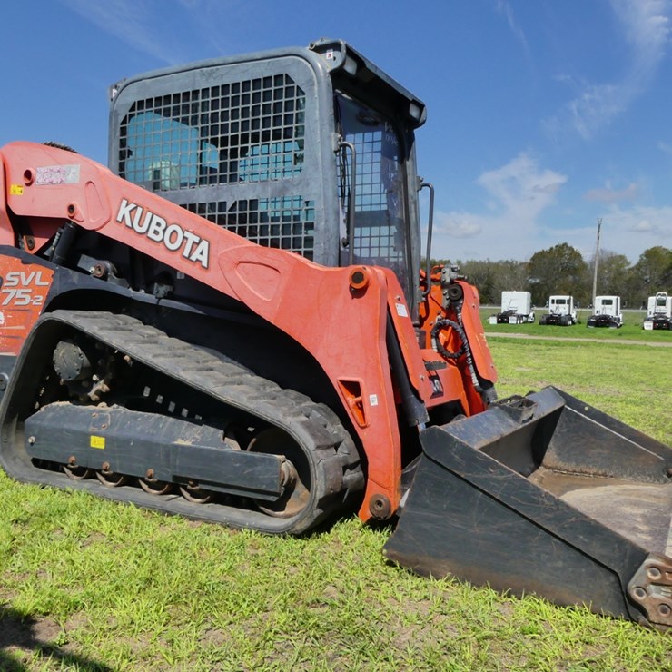 KUBOTA SVL75-2