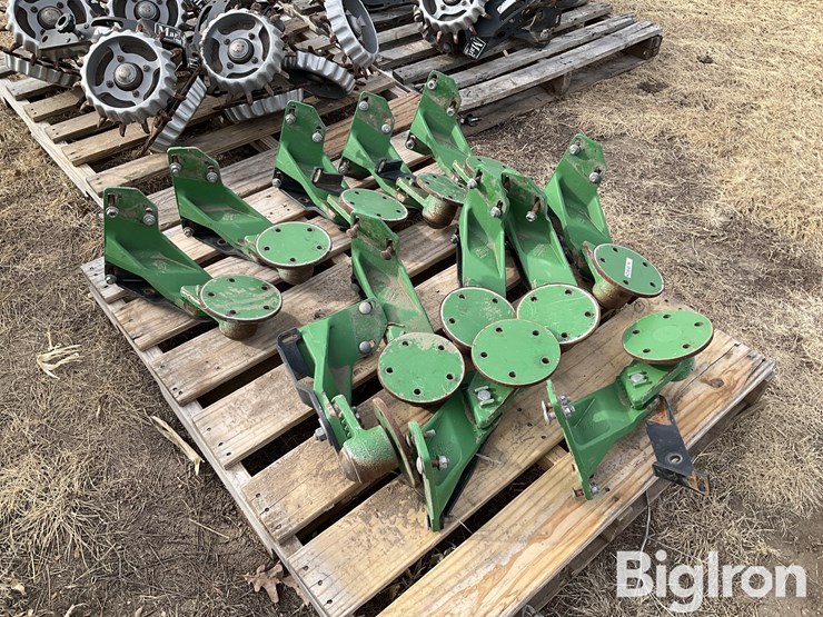 coulter-hubs-&-arms-image-3