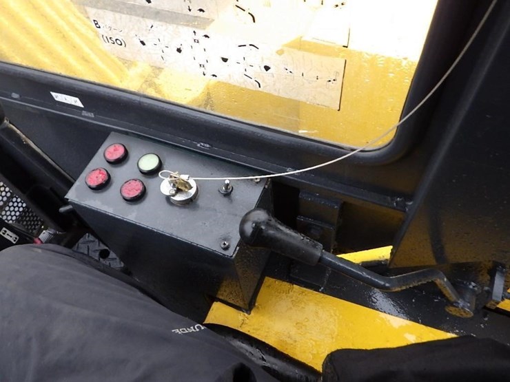 komatsu-pc28uu-image-34