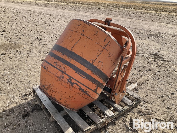 big-red-cement-mixer-image-1