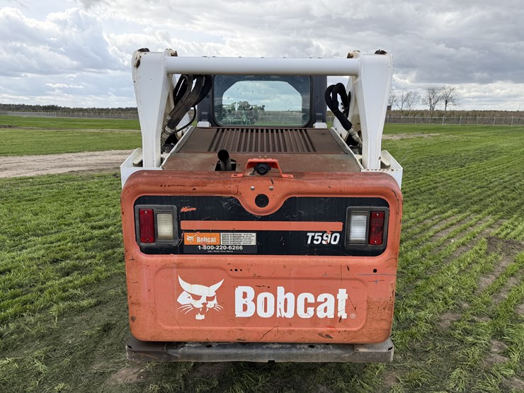 2015-bobcat-t590-image-5