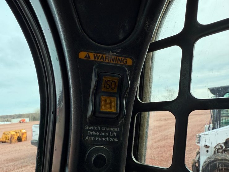 bobcat-t650-image-37