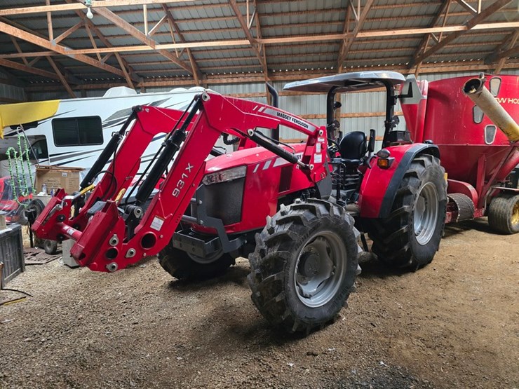 massey-ferguson-4710-image-1