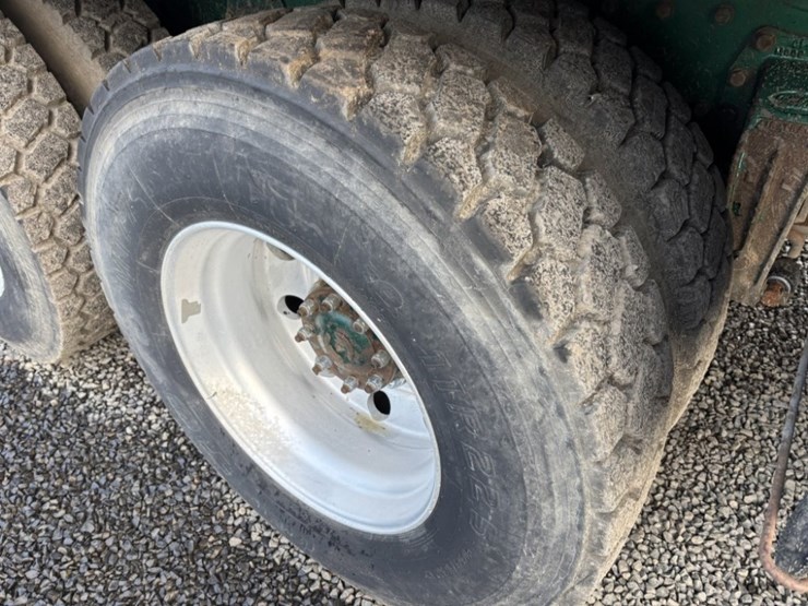 1994-peterbilt-378-image-13