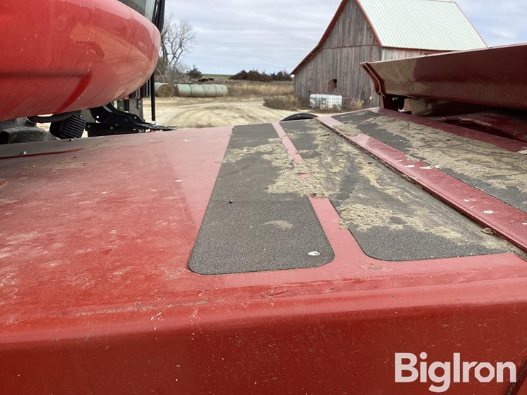 2012-case-ih-7120-image-16