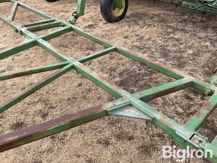 john-deere-9300-image-11