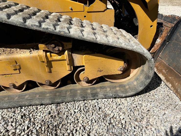 2022-caterpillar-299d3xps-skid-steer-loader-image-14