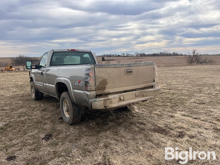 2003-chevrolet-silverado-2500-image-7