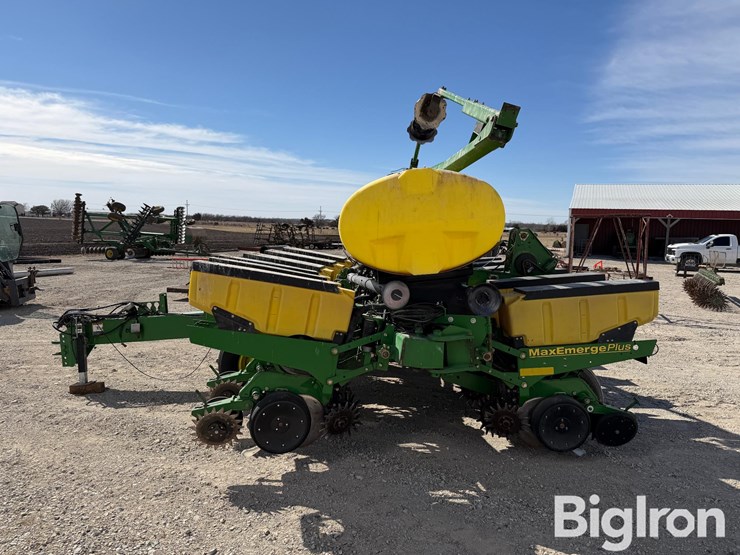 john-deere-1760-image-8