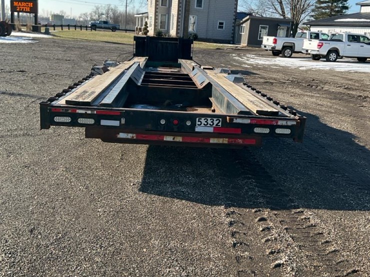 2005-unknown-trailer-image-3