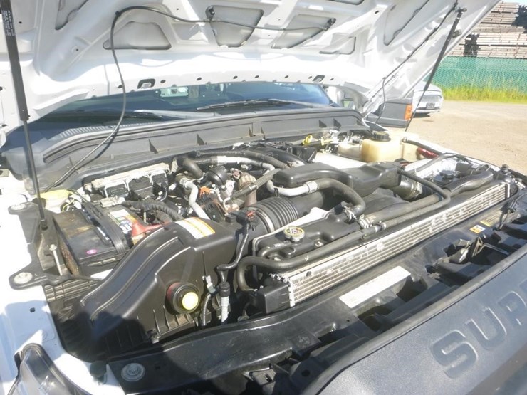 2013-ford-f550-image-19