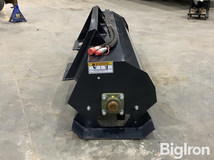 2025-massey-ferguson-730-image-4