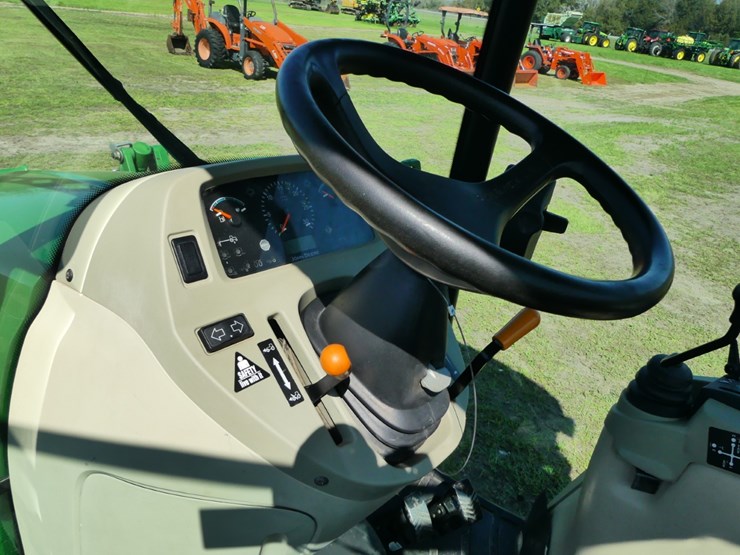 2010-john-deere-4720-image-17
