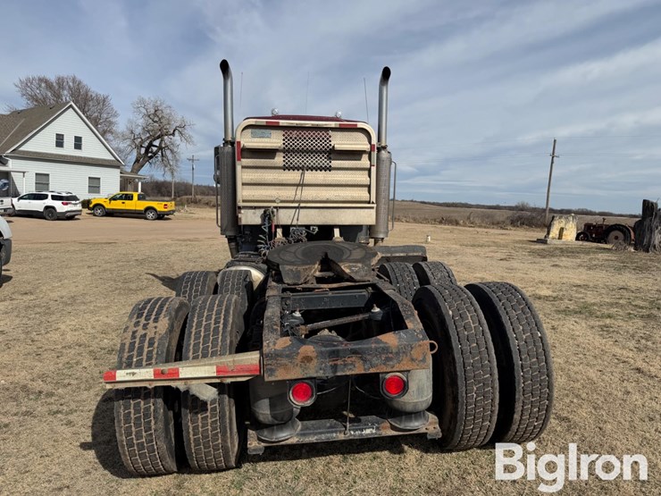 1999-peterbilt-379-image-6