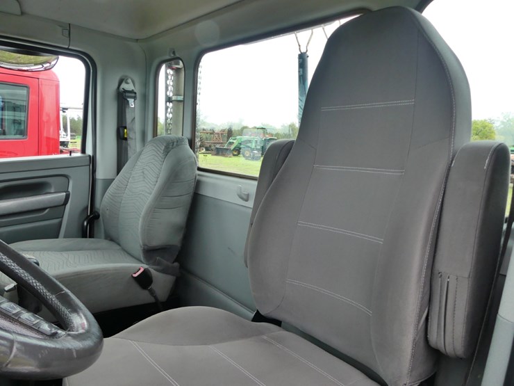 2015-kenworth-t680-image-10