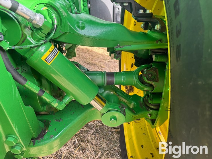 2013-john-deere-8285r-image-15