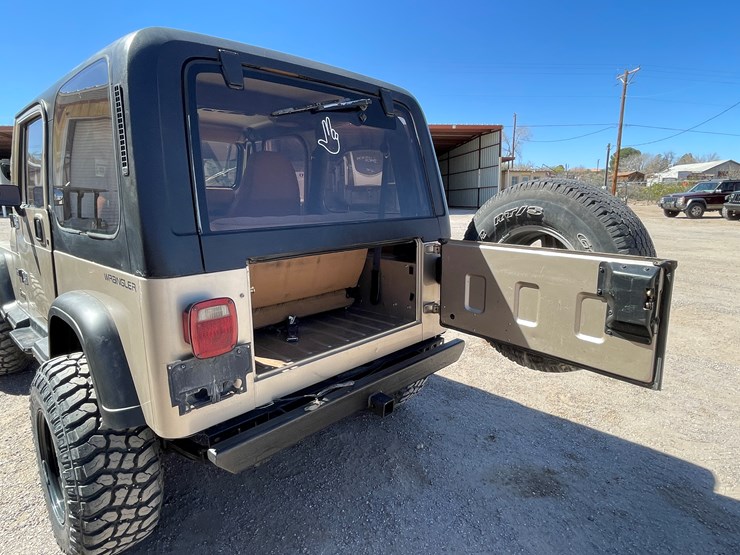 1993-jeep-wrangler-image-52