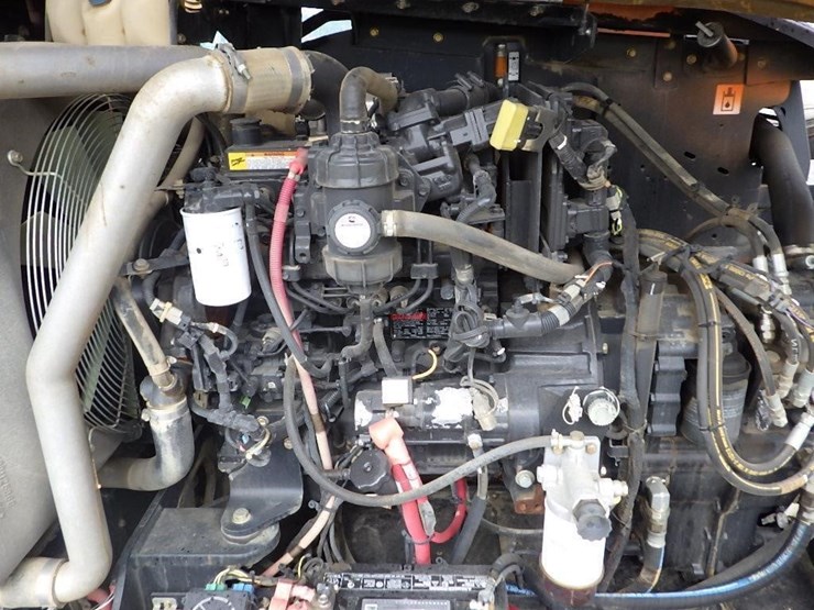 2013-jlg-g9-43a-image-10