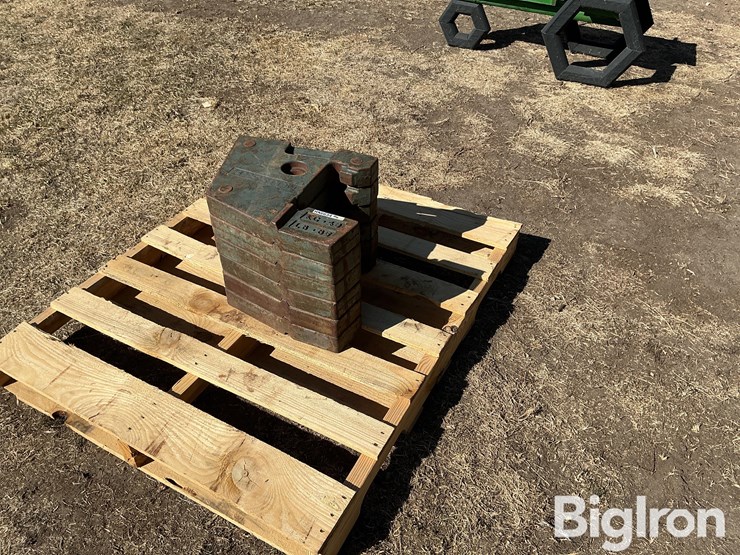 hesston-85lb-tractor-suitcase-weights-image-7