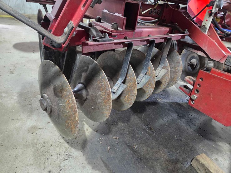 case-ih-3900-image-8
