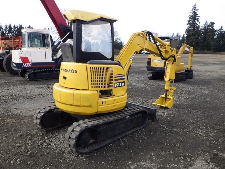 komatsu-pc12uu-image-4